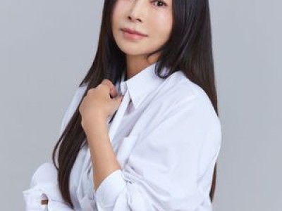 황신혜 큐브엔터 전속계약 맺음