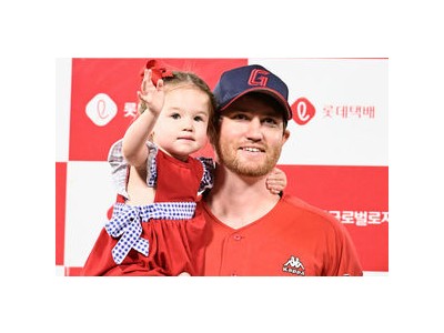 찰리 반즈 아이 아빠로서 감사 인사에 눈길