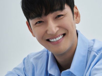 강신효 비연예인 여자와 결혼식 올려